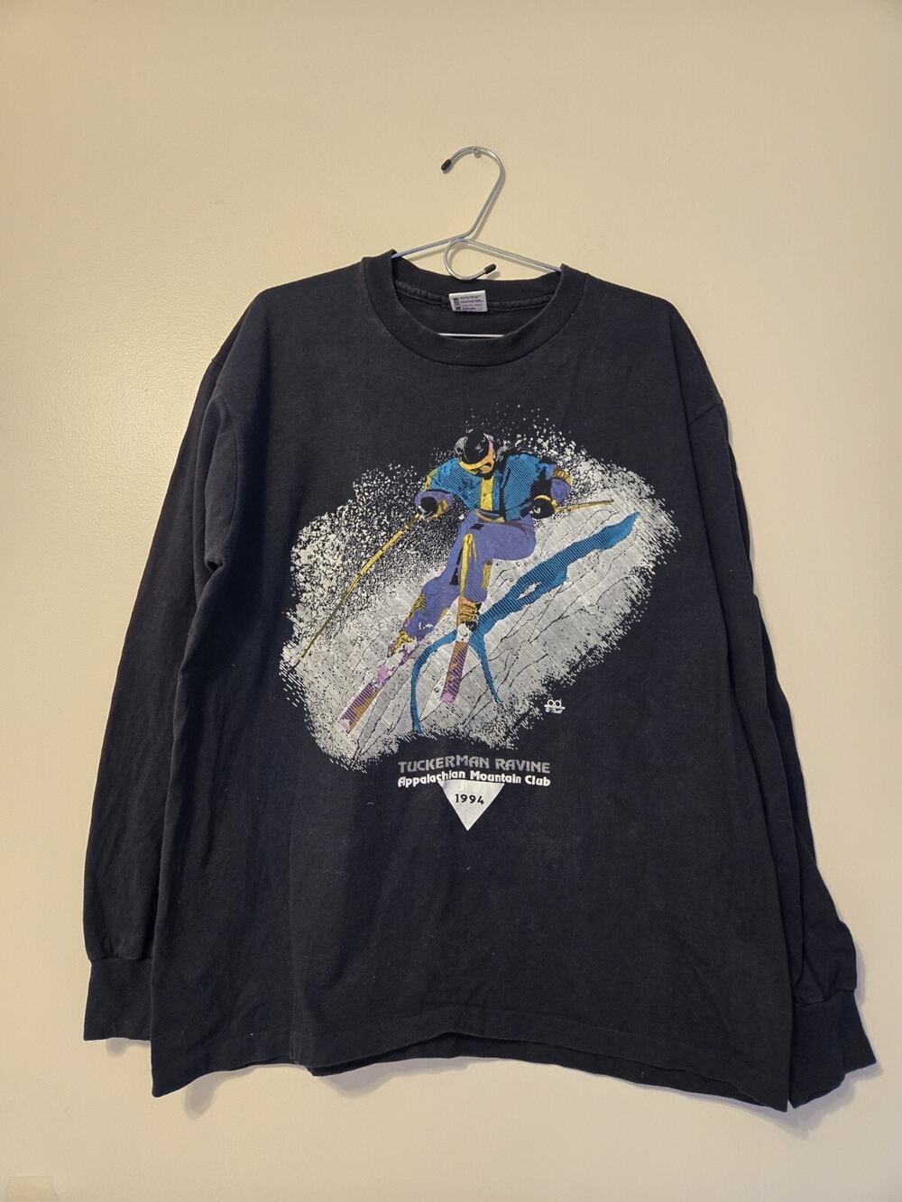 90's Faded Black Down Hill Ski Long Sleeve T Shirt Gift Travel Outdoor Vtg Retro